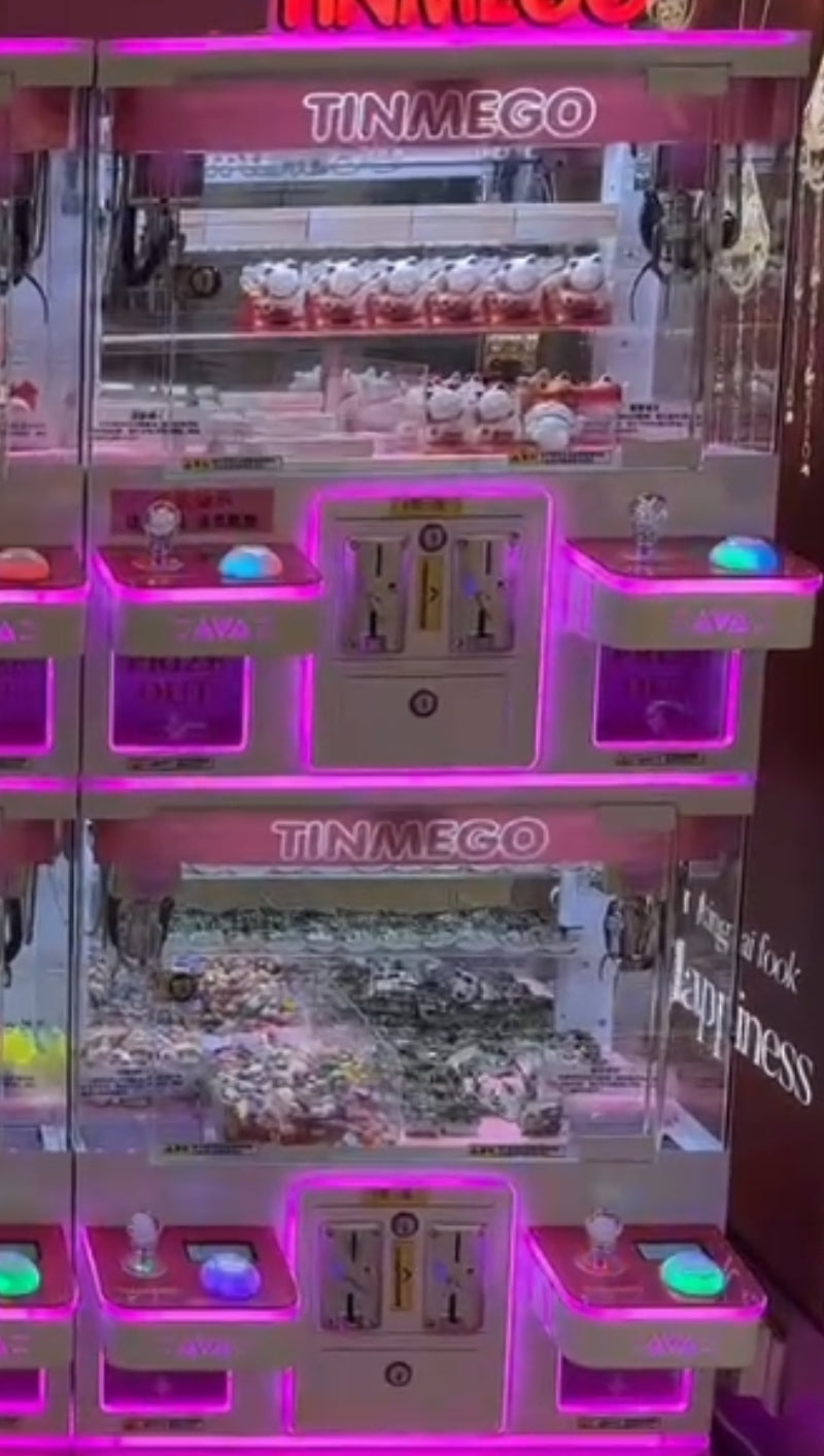 Four people claw machine