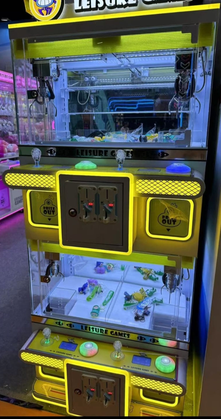 Four people claw machine